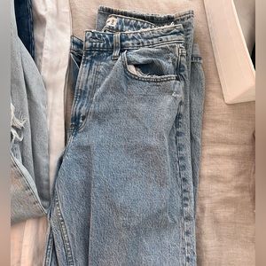 Abercrombie curve love 90s straight jean size 29L light denim wash!